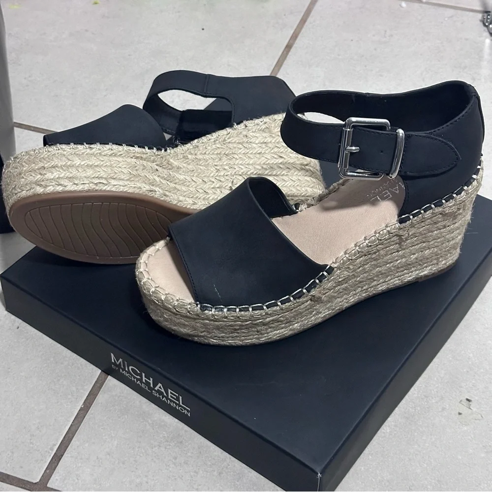 Michael by Michael Shannon Giulia‎ Women Black Wedge Espadrille Sandals size 7.5